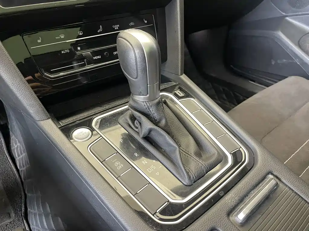 Volkswagen Magotan — миниатюра 12