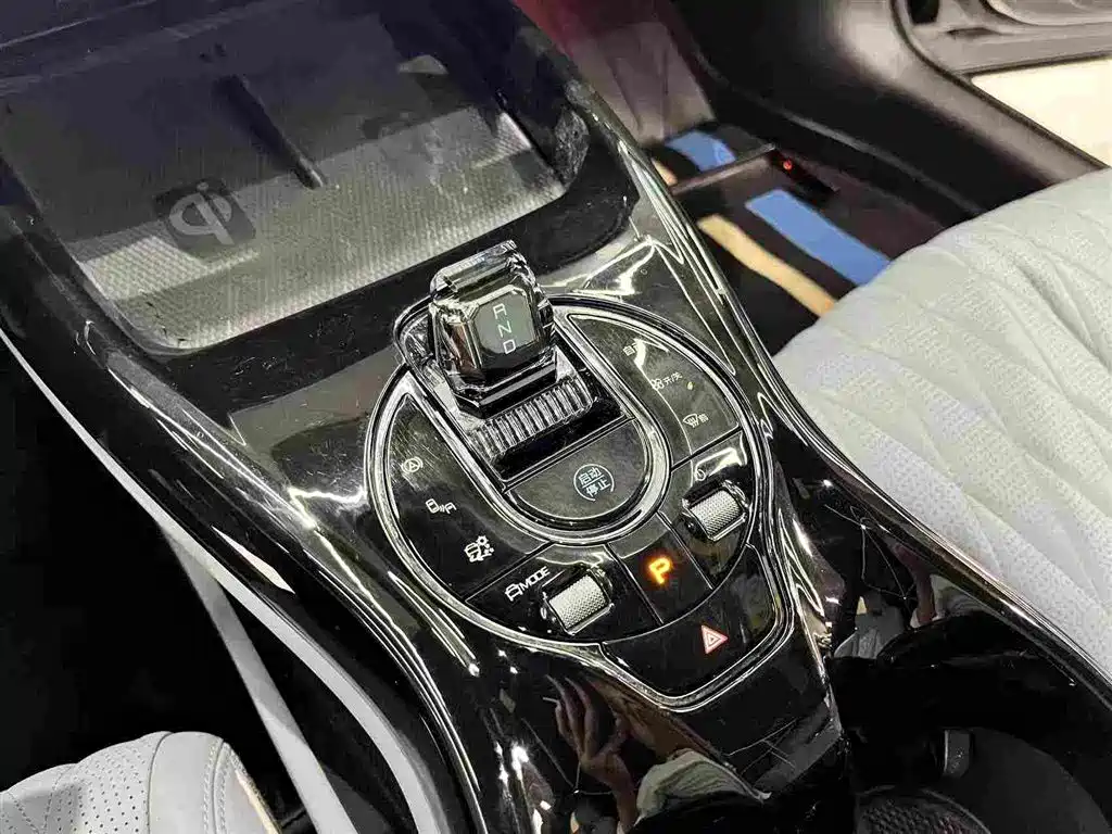 BYD Seal — миниатюра 20
