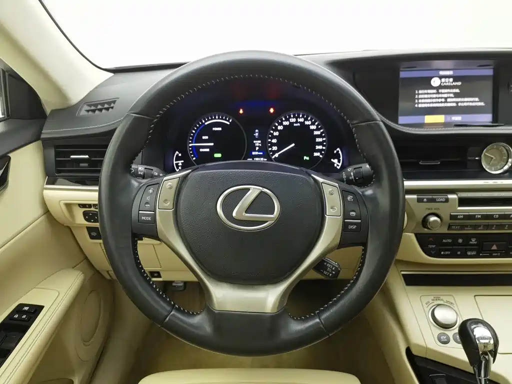 Lexus ES — миниатюра 11