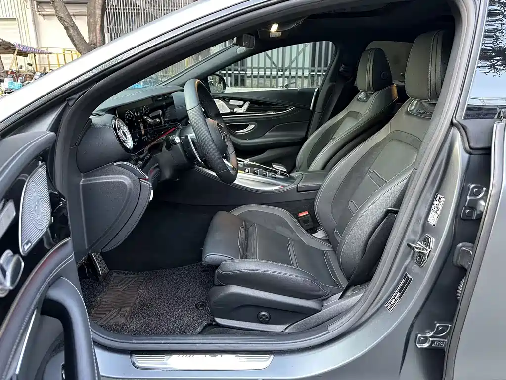 MERCEDES-BENZ AMG GT