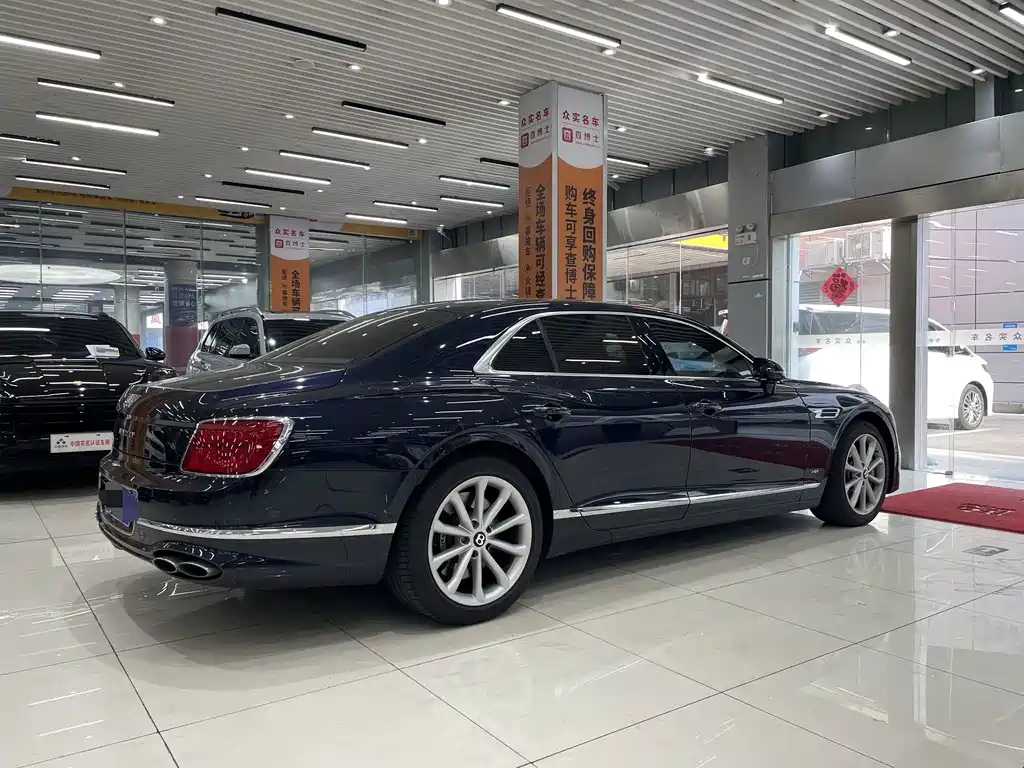Bentley Flying Spur — миниатюра 9