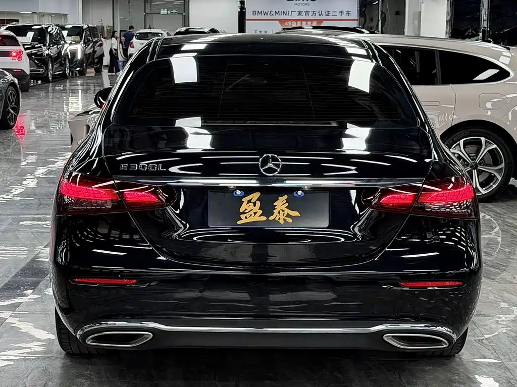 MERCEDES-BENZ E CLASS