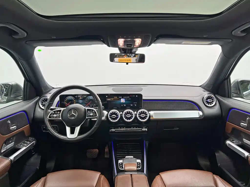 Mercedes-Benz GLB — миниатюра 24