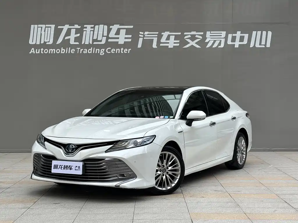 Toyota Camry 2021