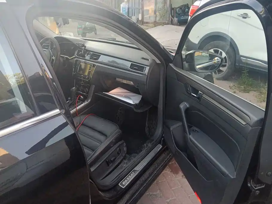 Volkswagen Passat — миниатюра 8