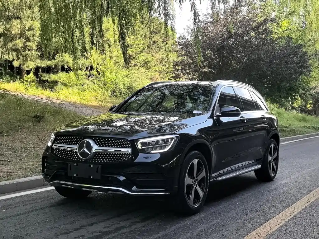 Купить Mercedes-Benz GLC