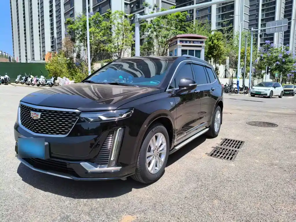 Купить Cadillac XT6