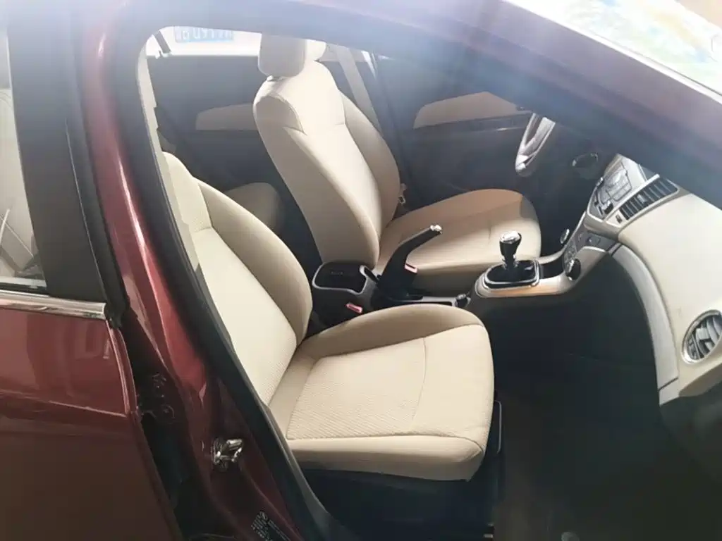 Chevrolet Cruze — миниатюра 25