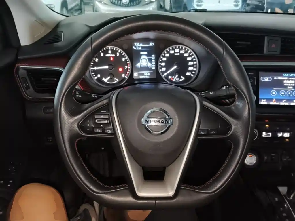 Nissan Bluebird — миниатюра 11