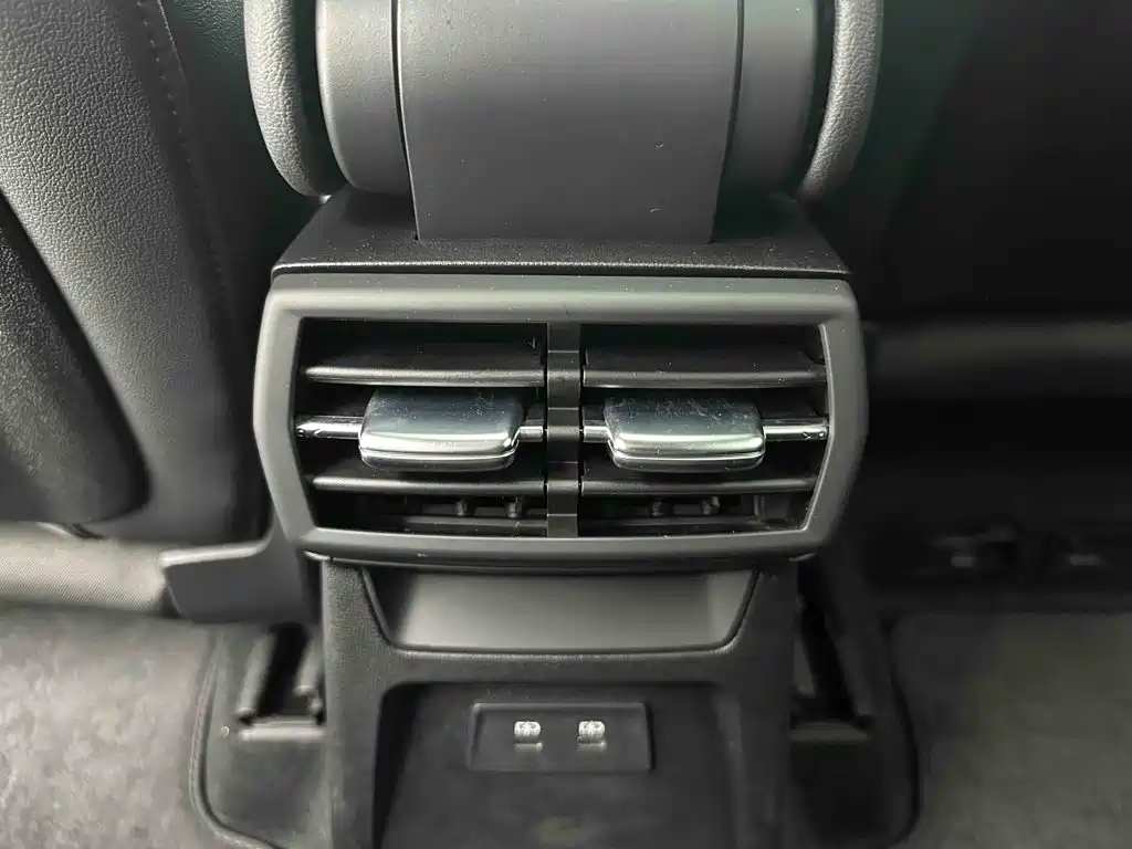 Audi A3 2023 — фото 14