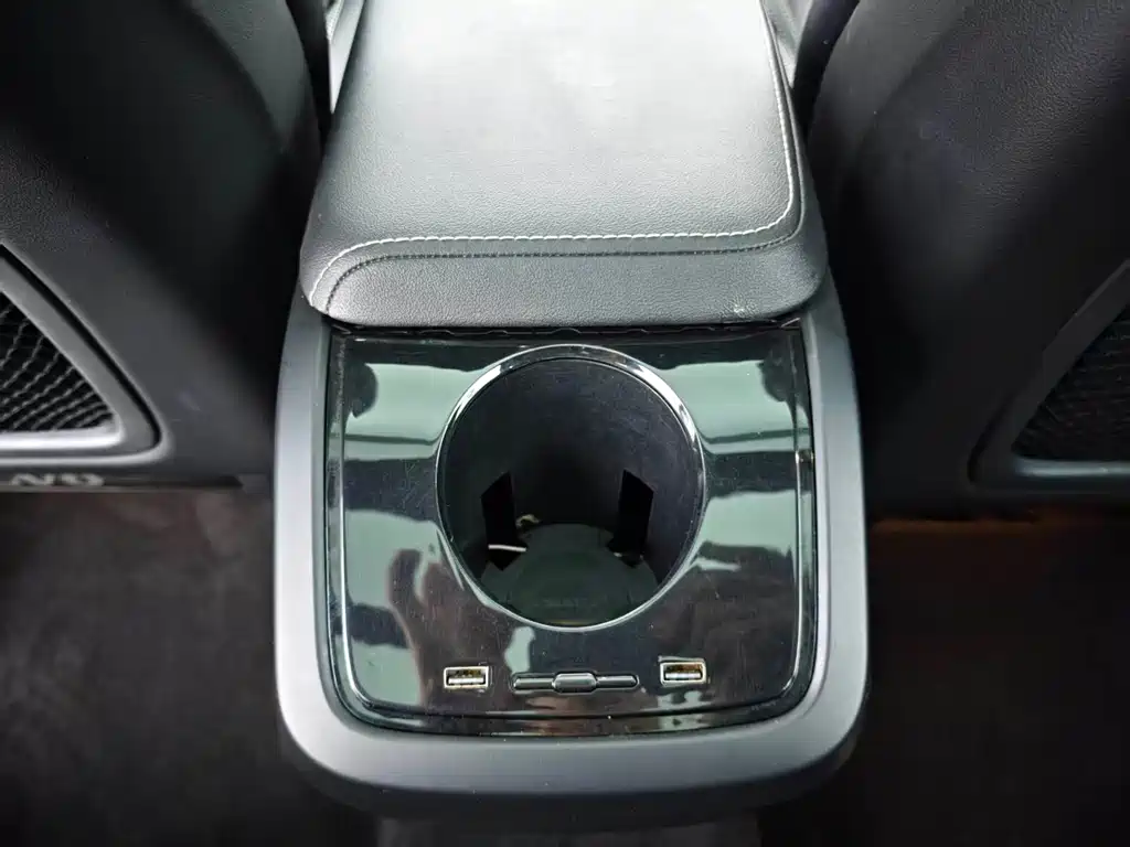 Volvo XC60 — миниатюра 8
