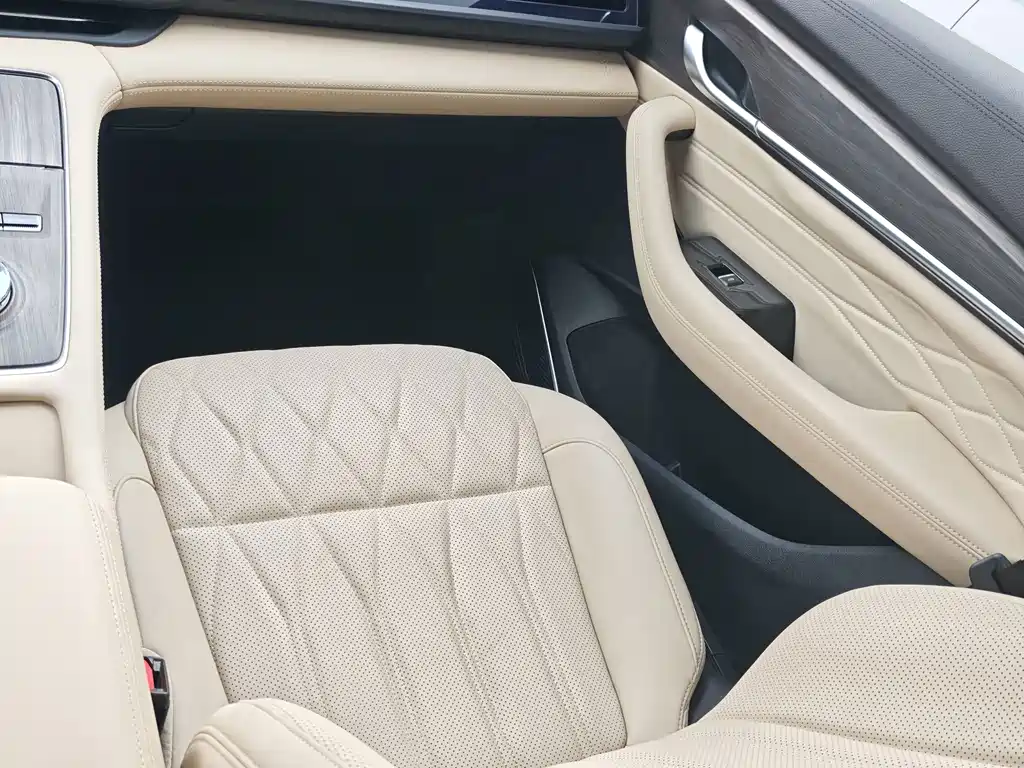 Geely Xingyue L — миниатюра 8