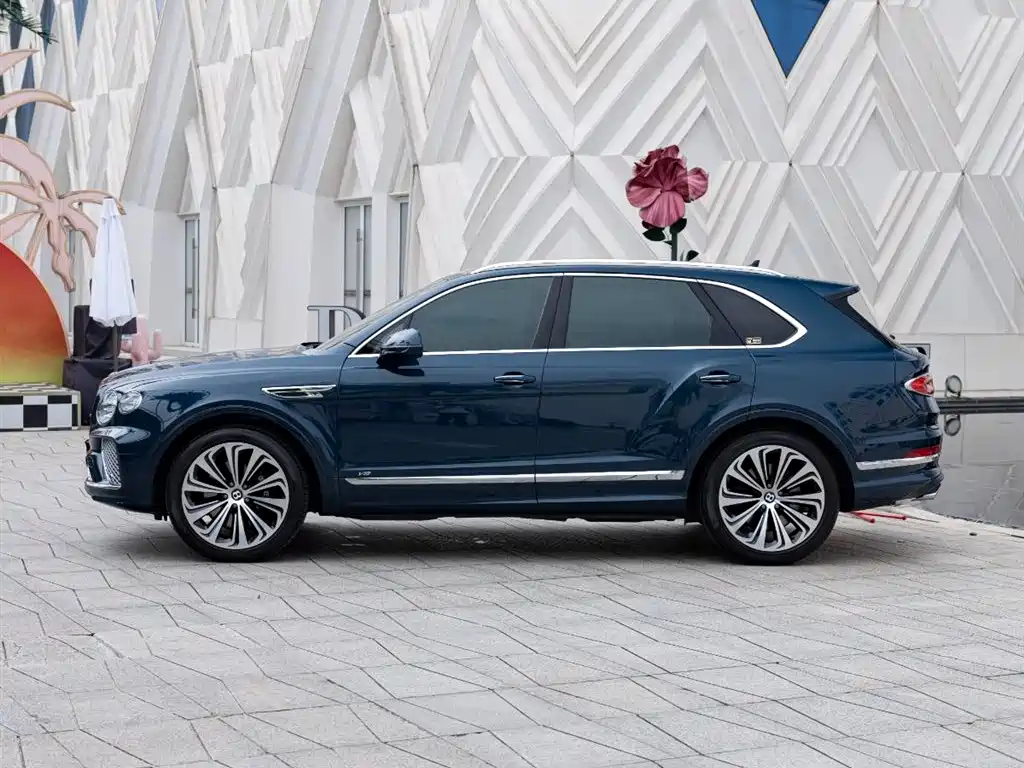 Bentley Bentayga 2022 4.0T V8