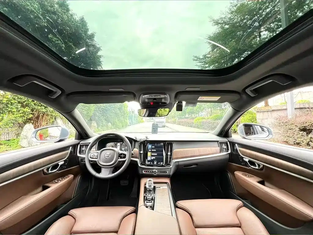Volvo S90 — миниатюра 6