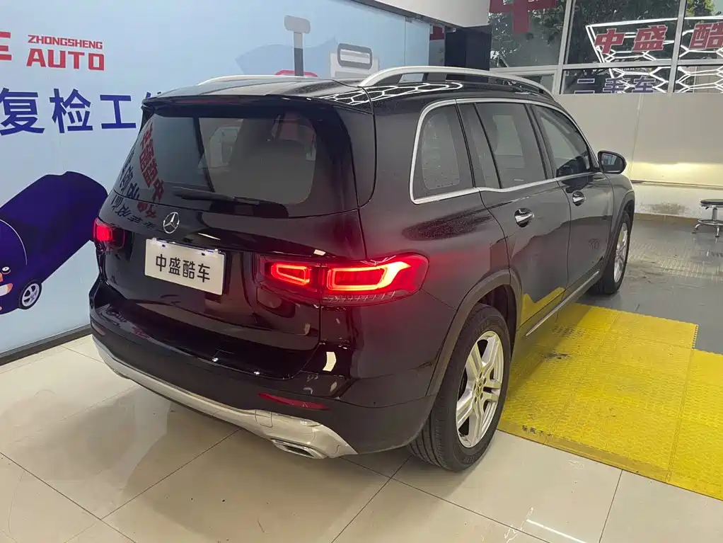 Mercedes-Benz GLB — миниатюра 3