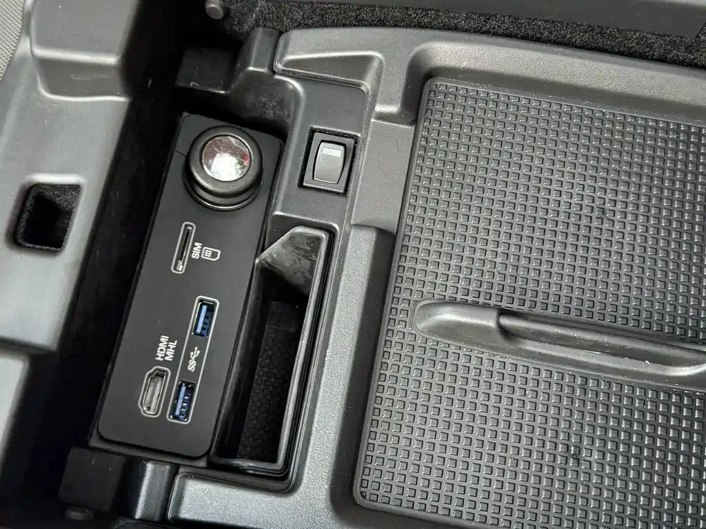 Land Rover Sport — миниатюра 12