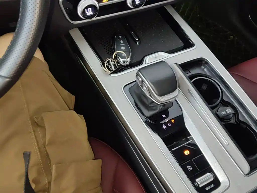Hongqi Hongqi HS5 — миниатюра 14