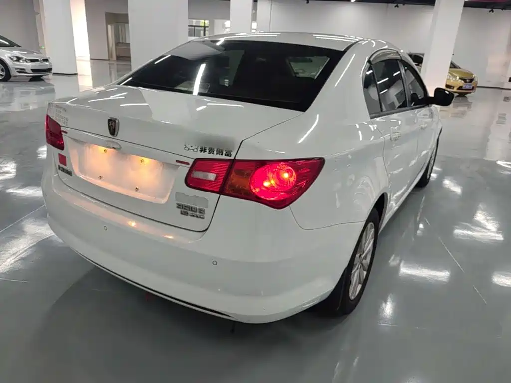 Roewe 350 — миниатюра 7