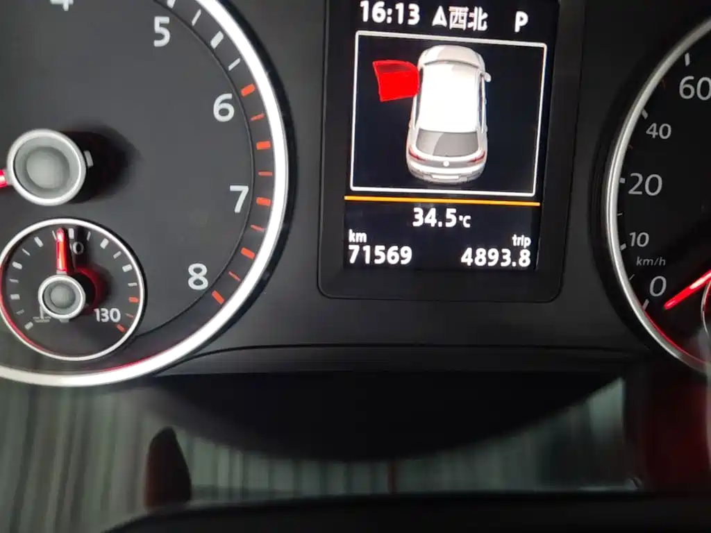 Volkswagen Tiguan — миниатюра 17
