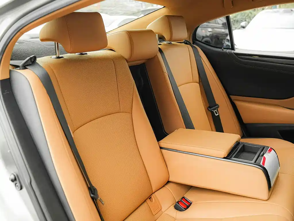 Lexus ES — миниатюра 15