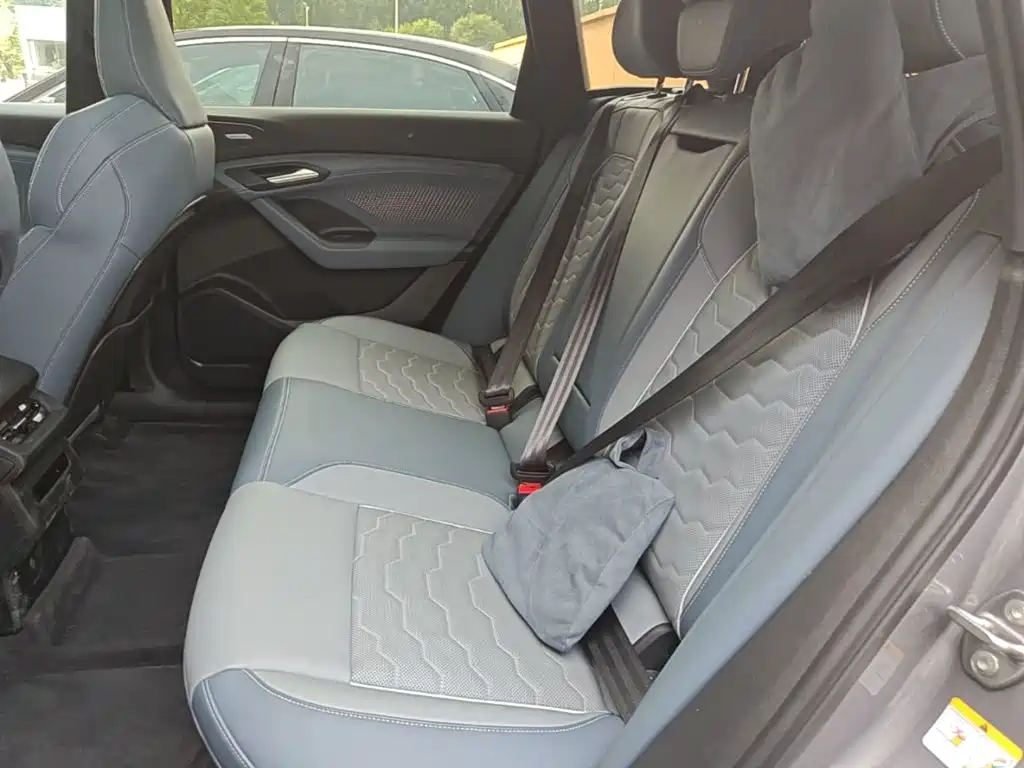 Audi Q6L e-tron — миниатюра 17