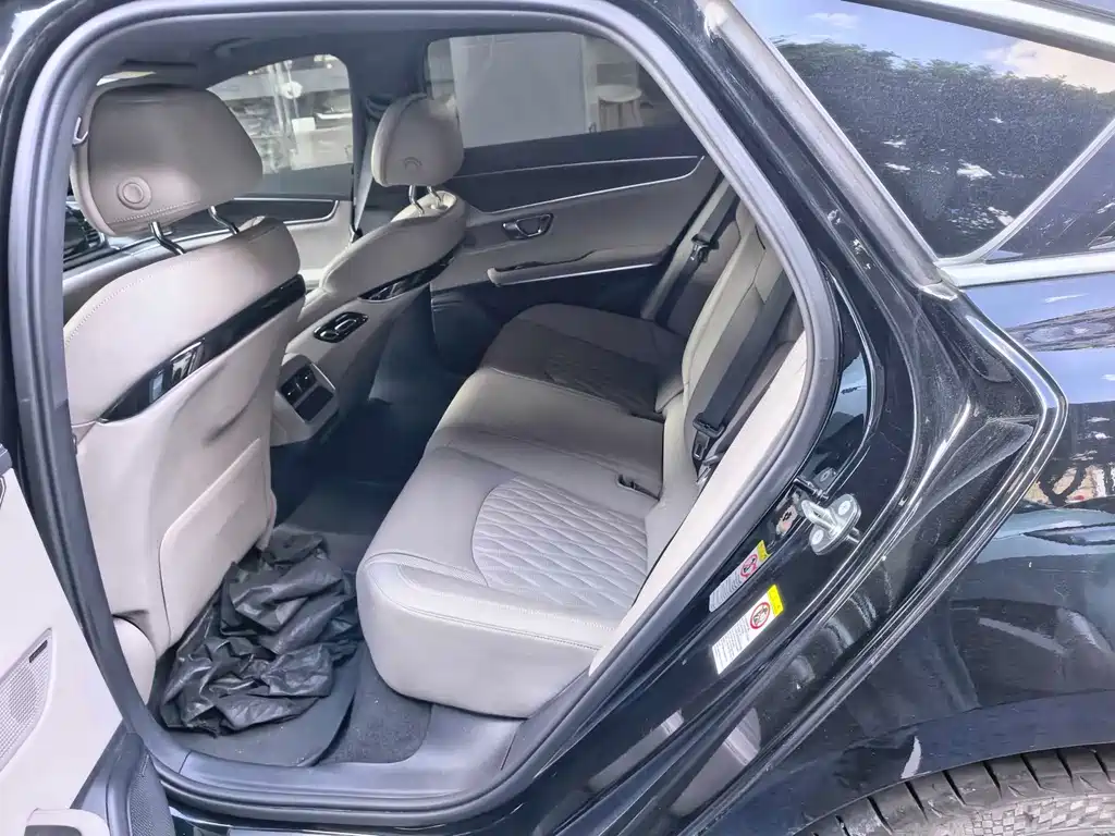 BYD Han — миниатюра 5