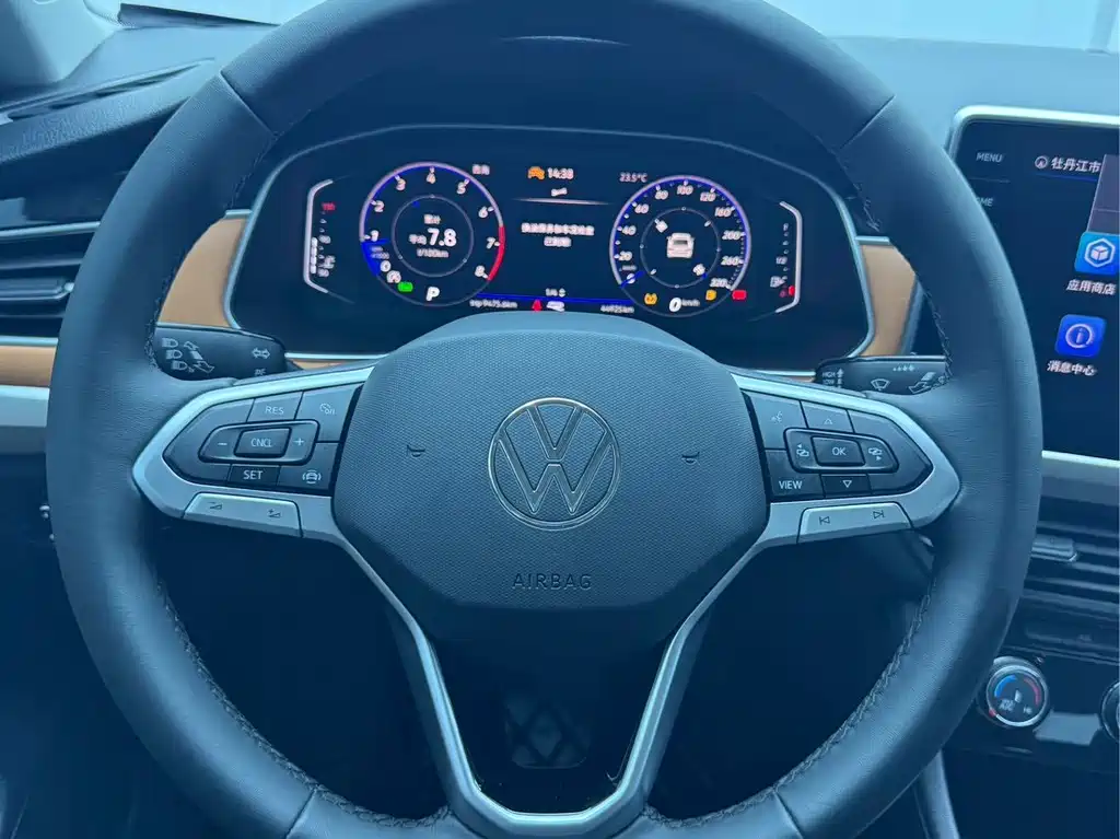 Volkswagen Bora — миниатюра 12