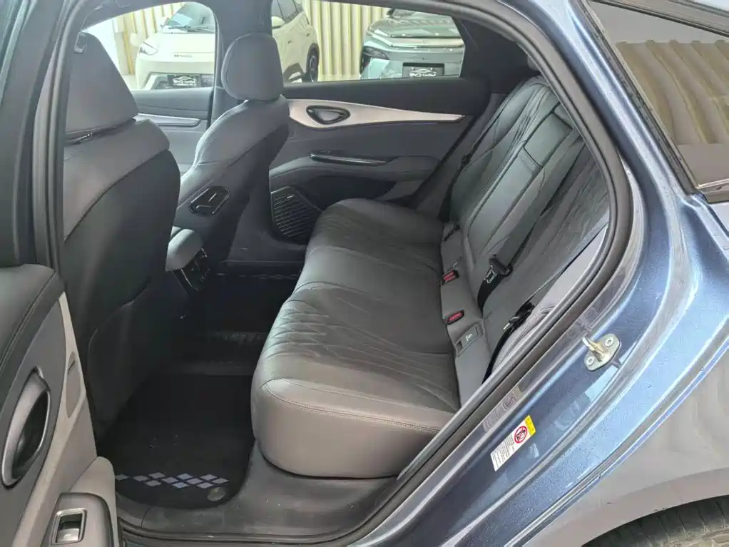 BYD Seal 07 DM-i — миниатюра 13