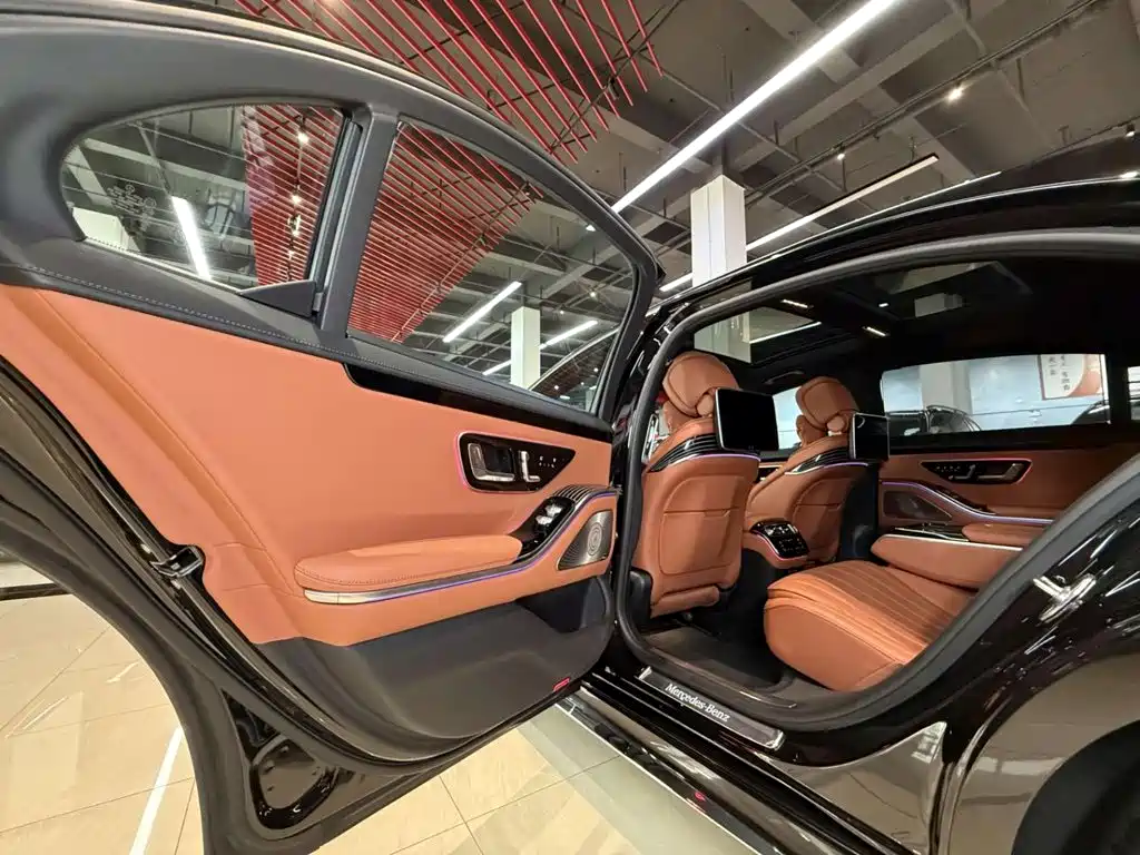 Mercedes-Benz S-Class — миниатюра 11