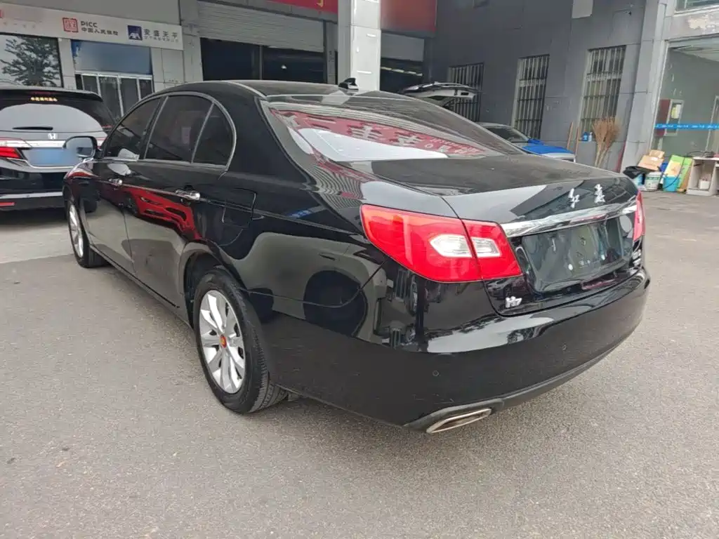 Hongqi Hongqi H7 — миниатюра 5