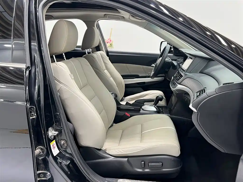 Honda Crosstour 2014 2.4L Luxury