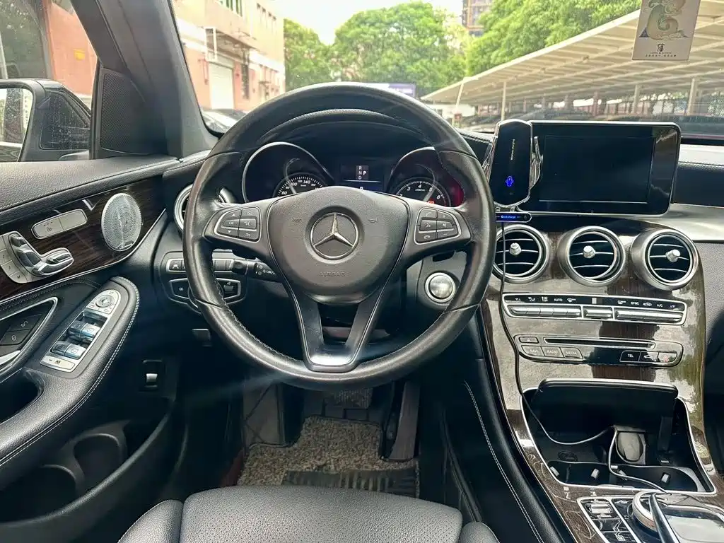 Mercedes-Benz GLC — миниатюра 9