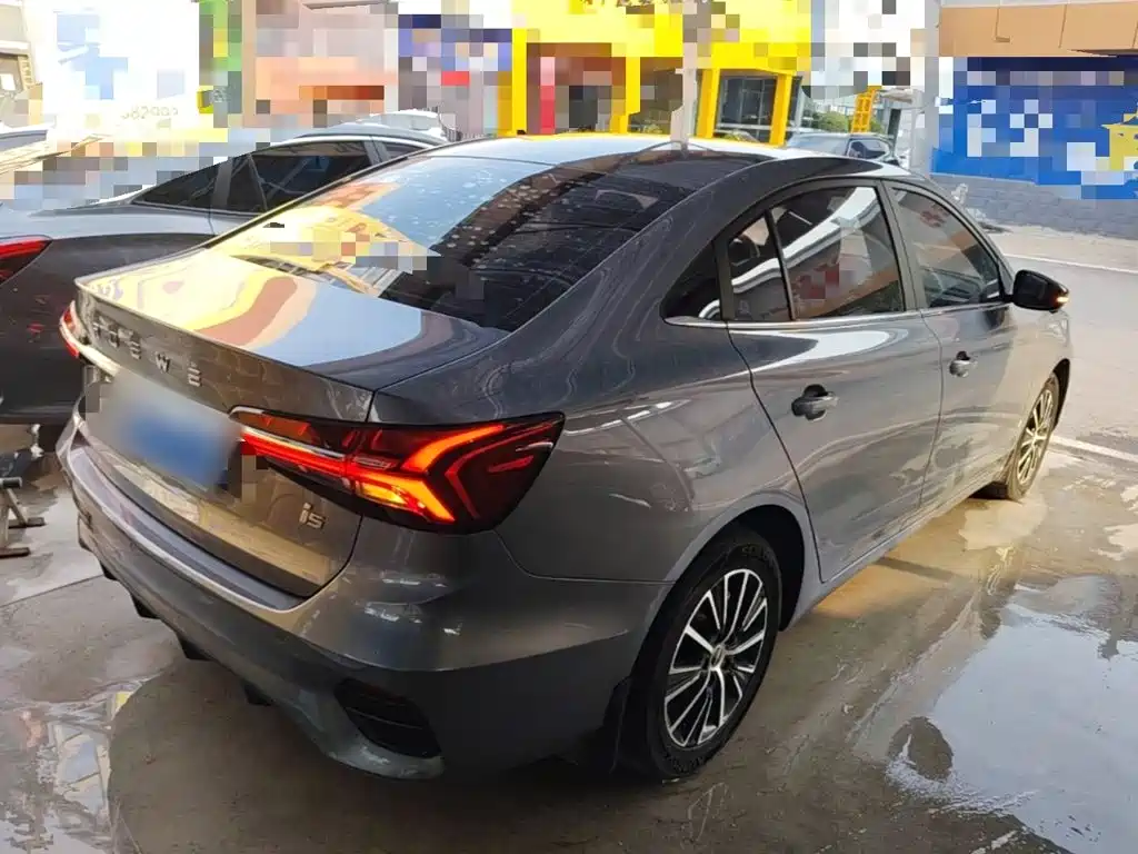 Roewe i5 — миниатюра 7