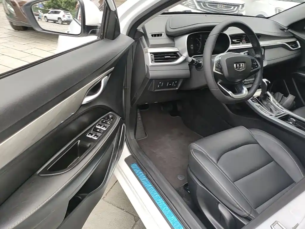 Geely Emgrand — миниатюра 16