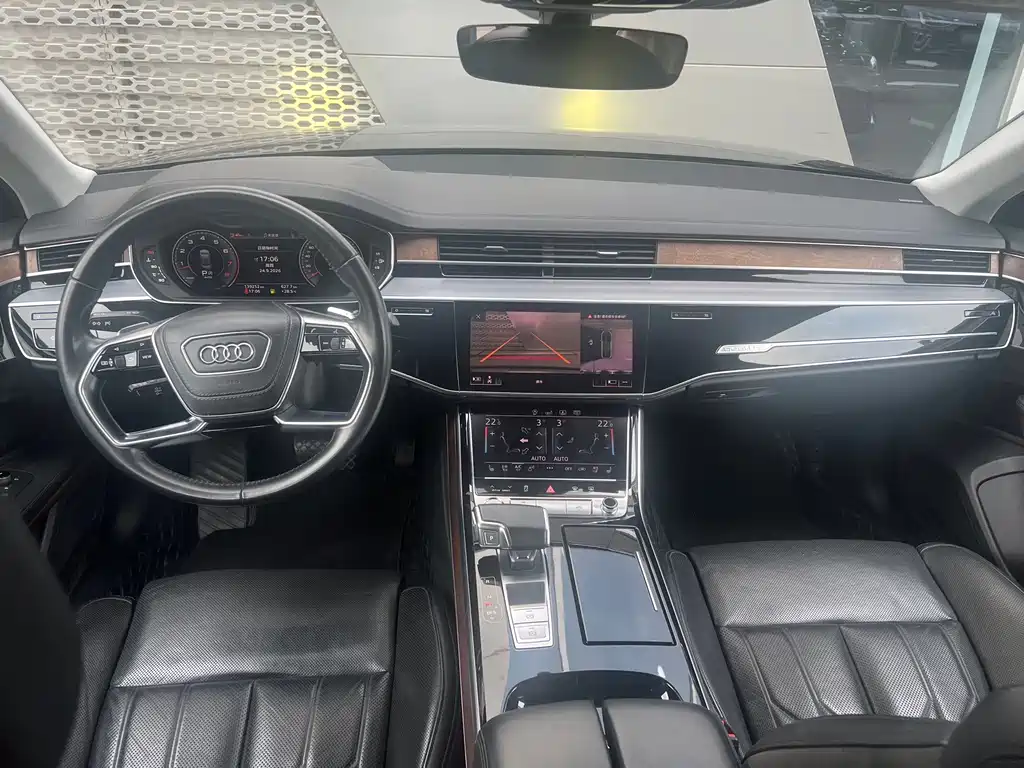 Audi A8 — миниатюра 10