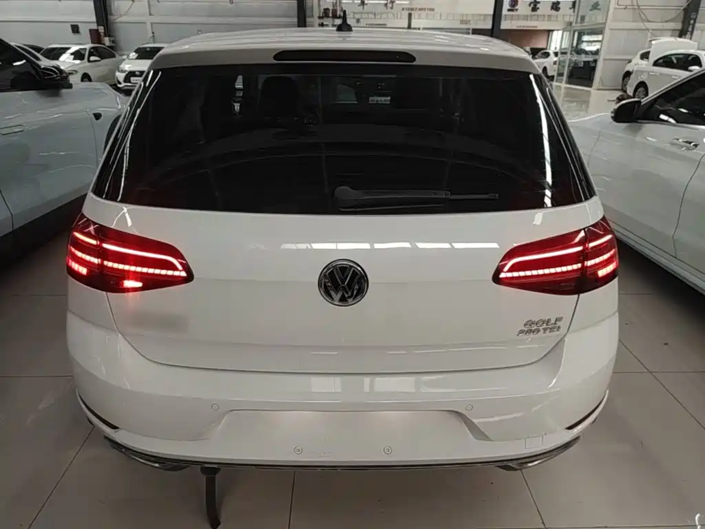 Volkswagen Golf — миниатюра 6