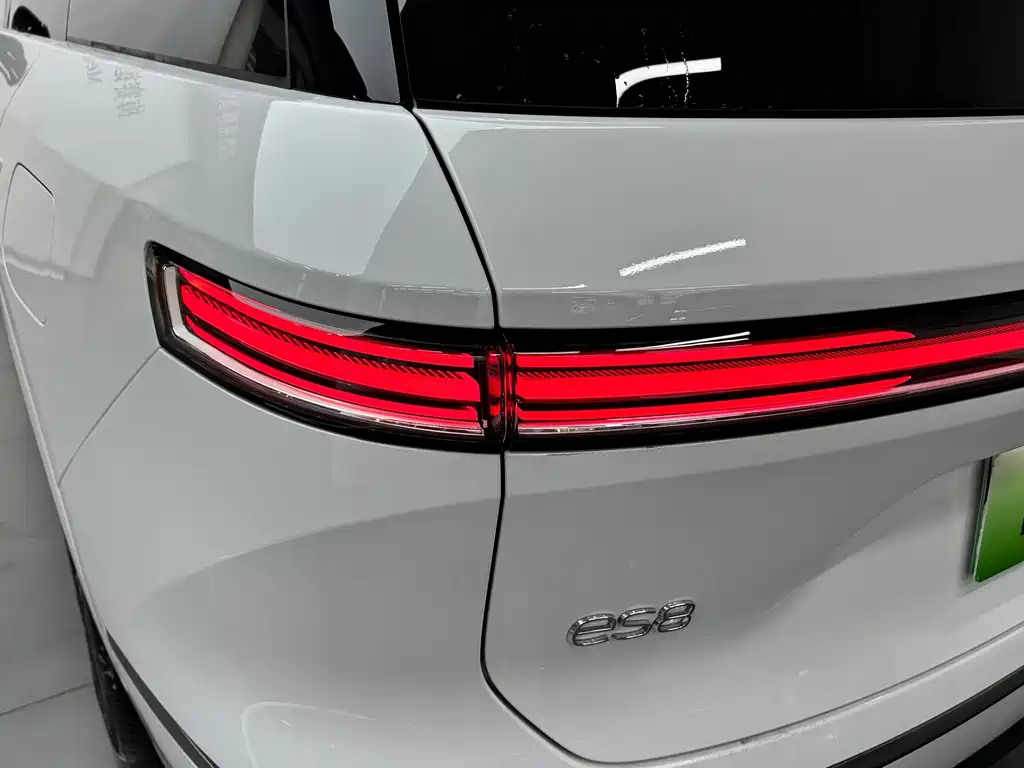 NIO ES8 — миниатюра 24