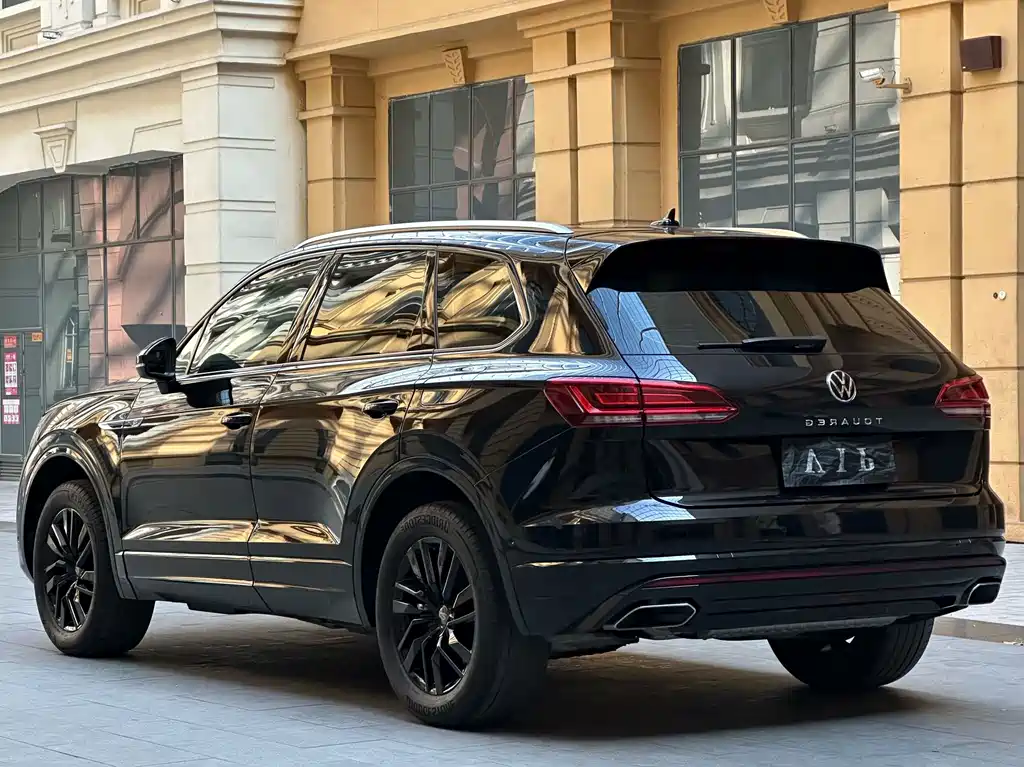 Volkswagen Touareg — миниатюра 7