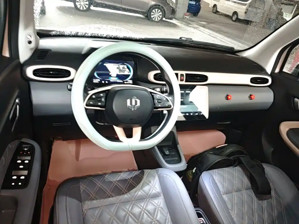 Leapmotor Leapmotor T03 — миниатюра 10
