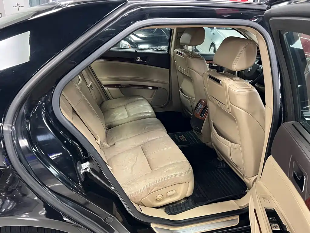 Cadillac SLS — миниатюра 20