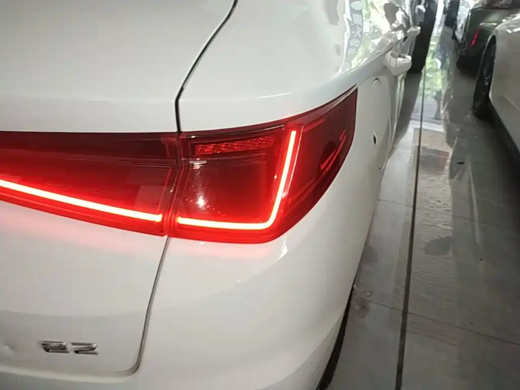 BYD e2 — миниатюра 8