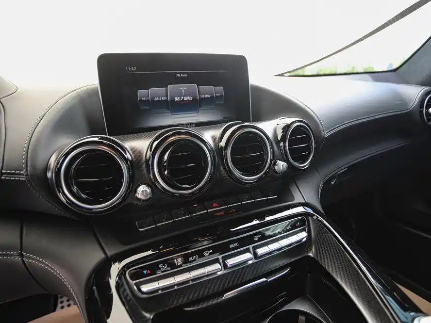 Mercedes-Benz AMG GT — миниатюра 14