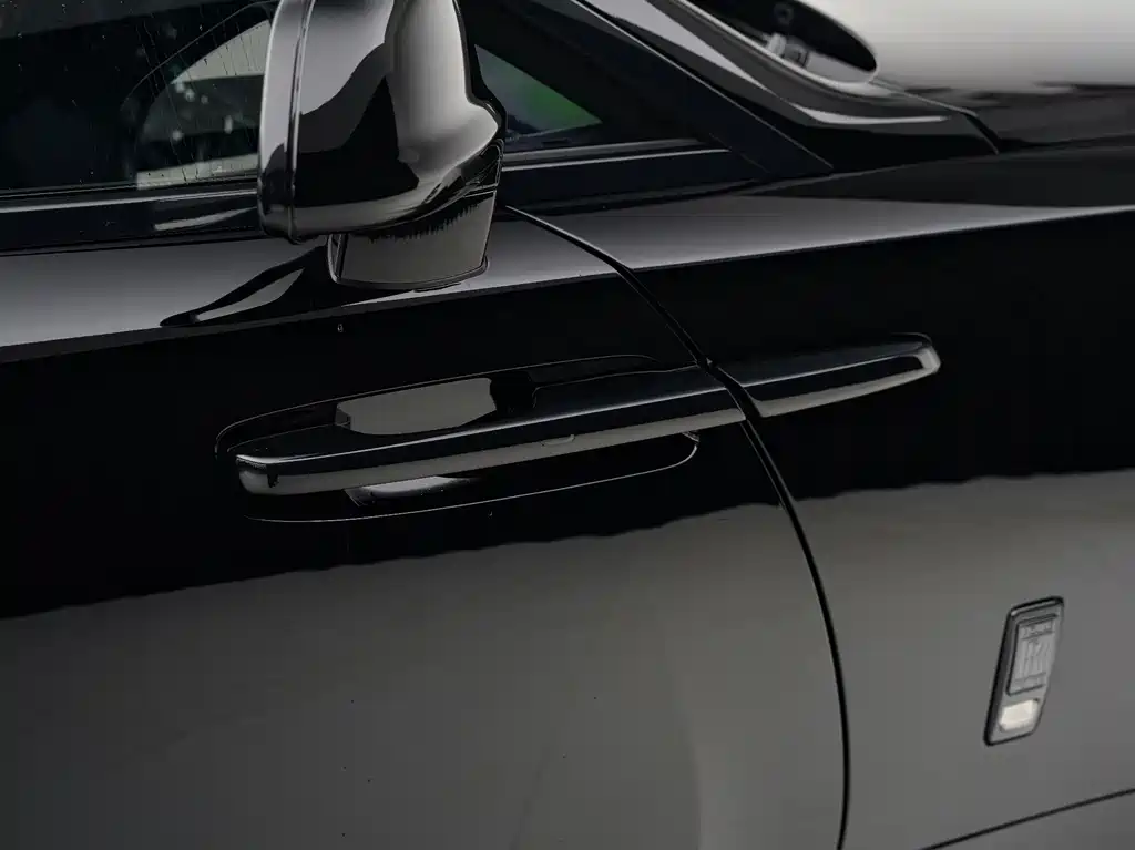 Rolls-Royce Wraith — миниатюра 12