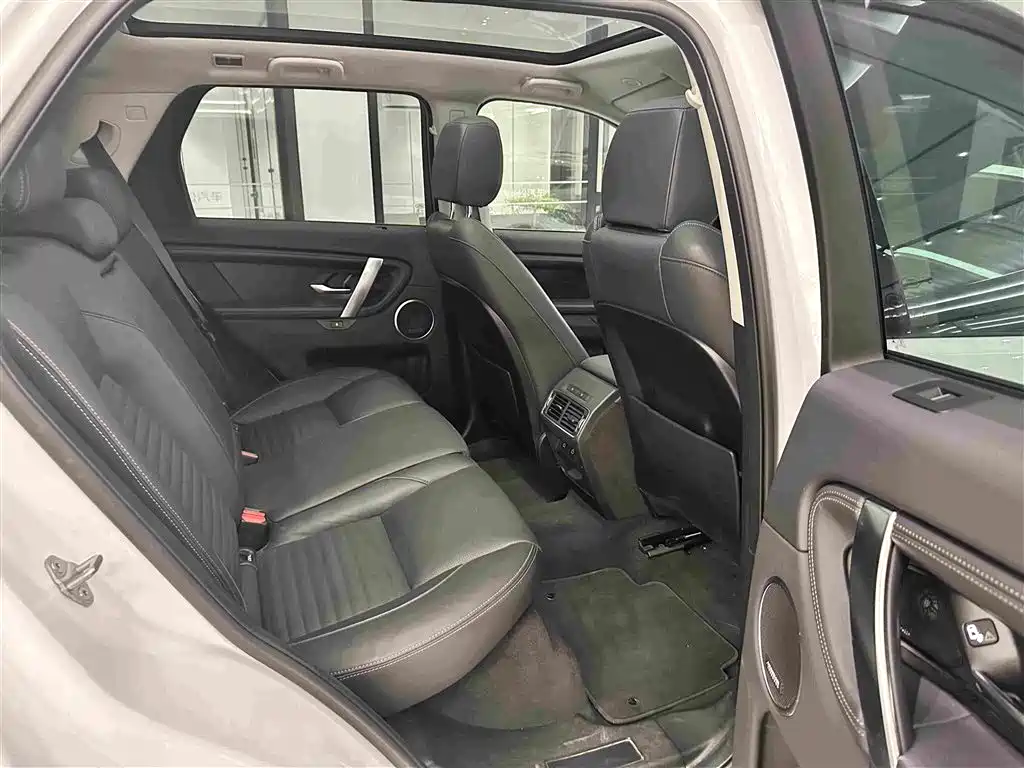 Land Rover Discovery Sport — миниатюра 15