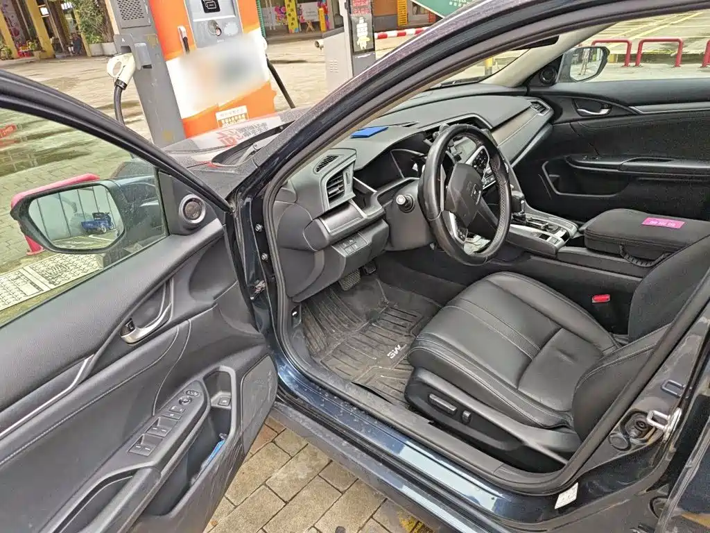 Honda Civic — миниатюра 17