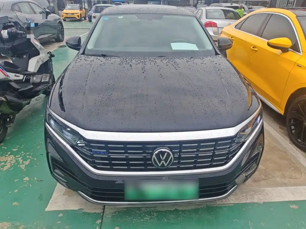 Volkswagen Passat PHEV — миниатюра 3