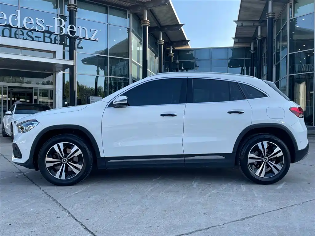 Mercedes-Benz GLA — миниатюра 5