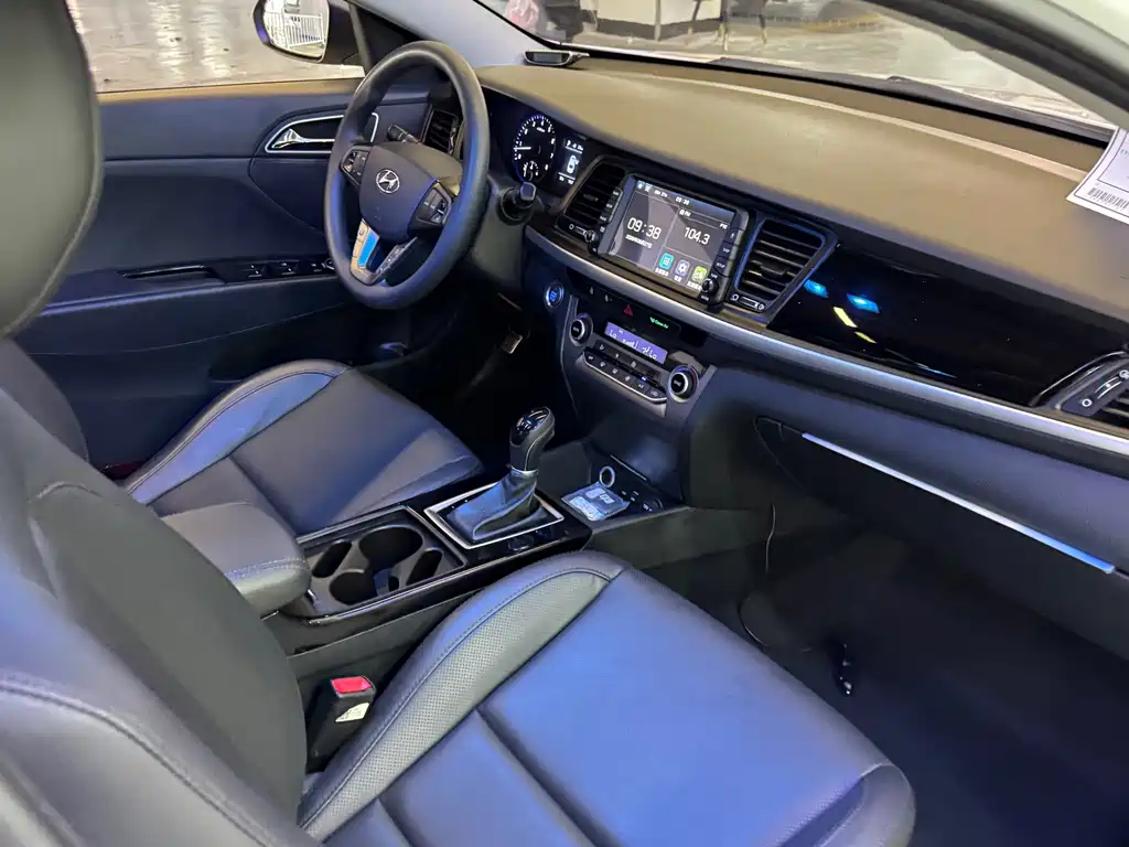 Hyundai Mistra — миниатюра 26