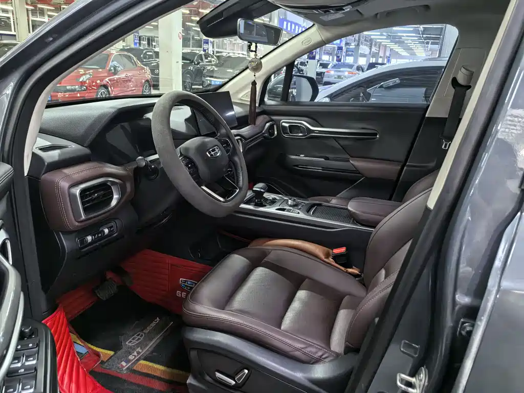Geely Haoyue 2022 1.8TD DCT Flagship 7 мест