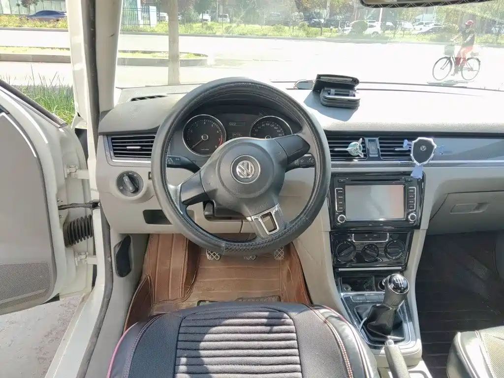 Volkswagen Bora — миниатюра 3